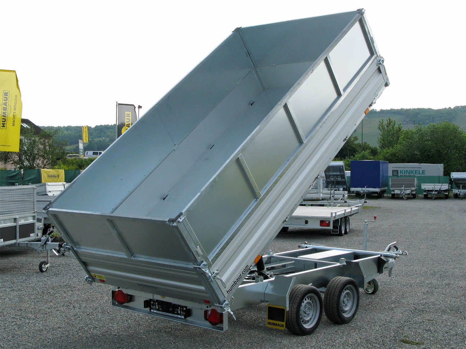 Humbaur HTK 3500.37 ALU E-Pumpe, Stahlblechaufsatz 600 mm – Bild 2