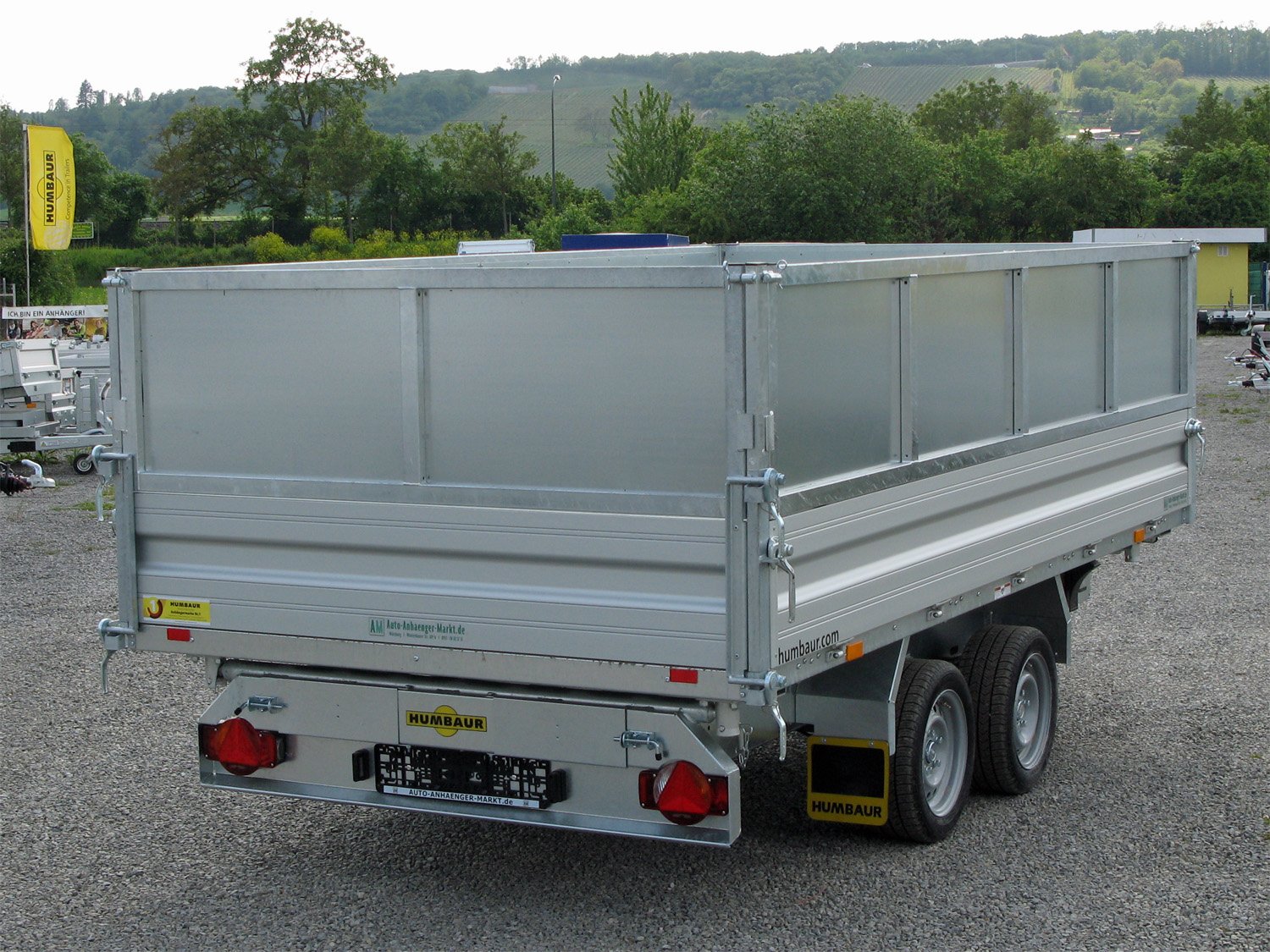 Humbaur HTK 3500.37 ALU E-Pumpe, Stahlblechaufsatz 600 mm – Bild 3